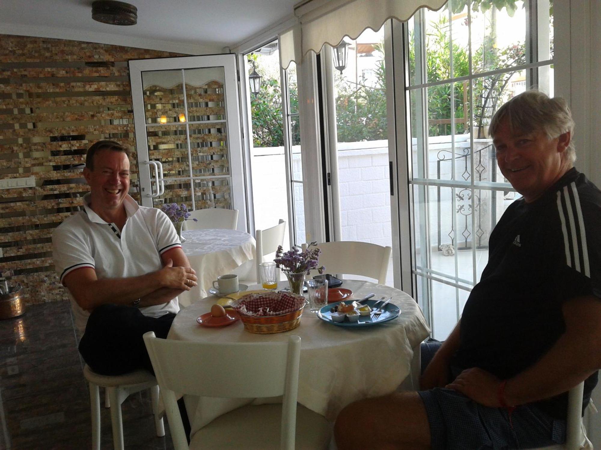 Melaike Hotel Foça Extérieur photo